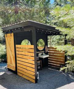 outdoor bathroom