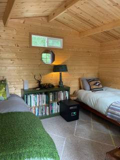 insidecabin